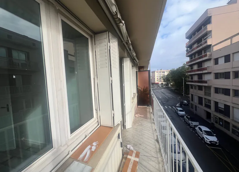 Flat Avenue Bertrand Barère in Tarbes