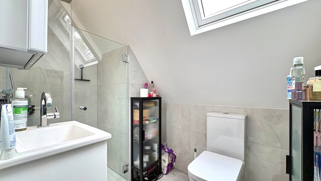 Flat Madeley Road in Greater London