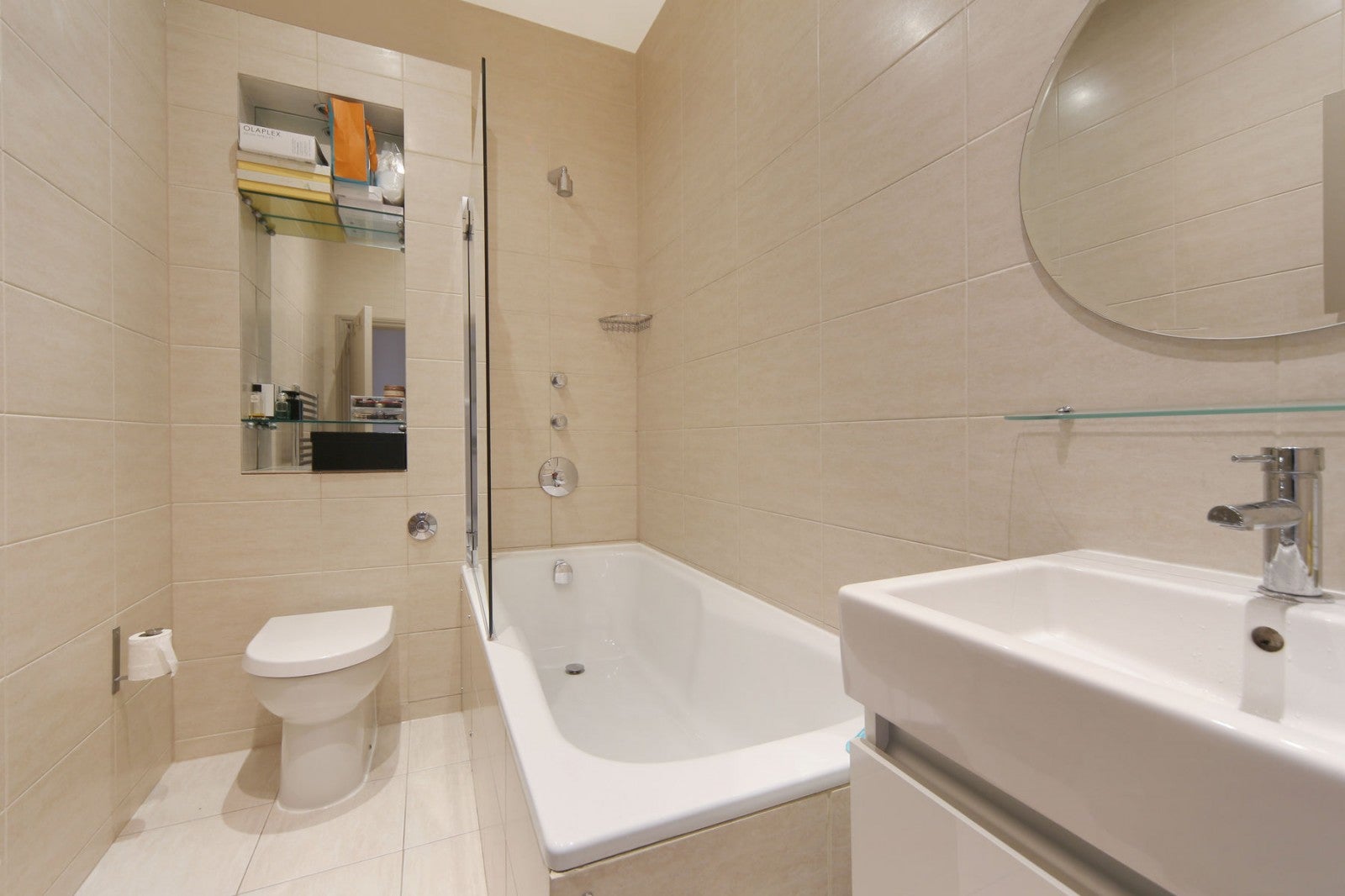 Flat Pembridge Villas in Greater London
