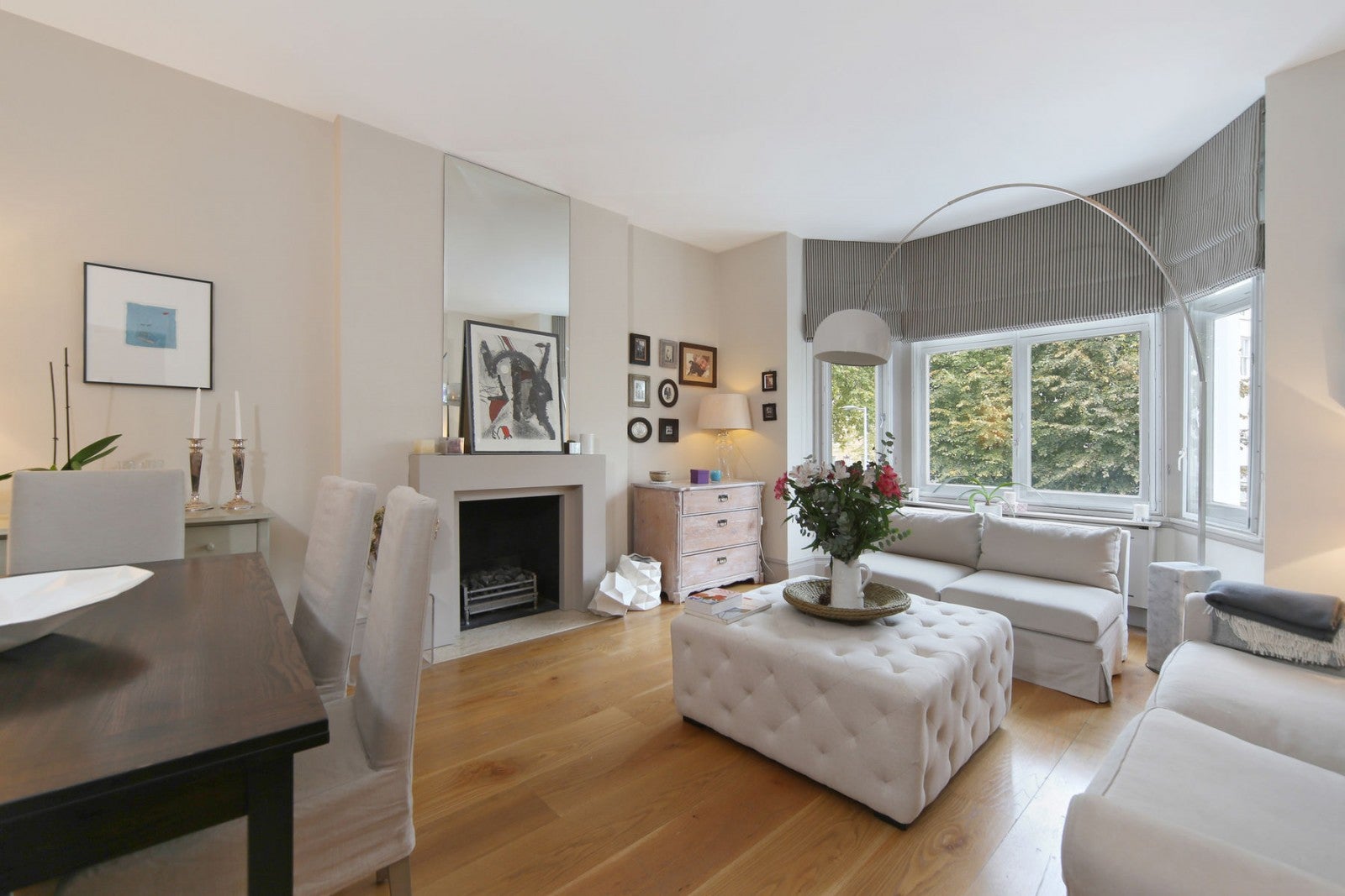 Flat Pembridge Villas in Greater London