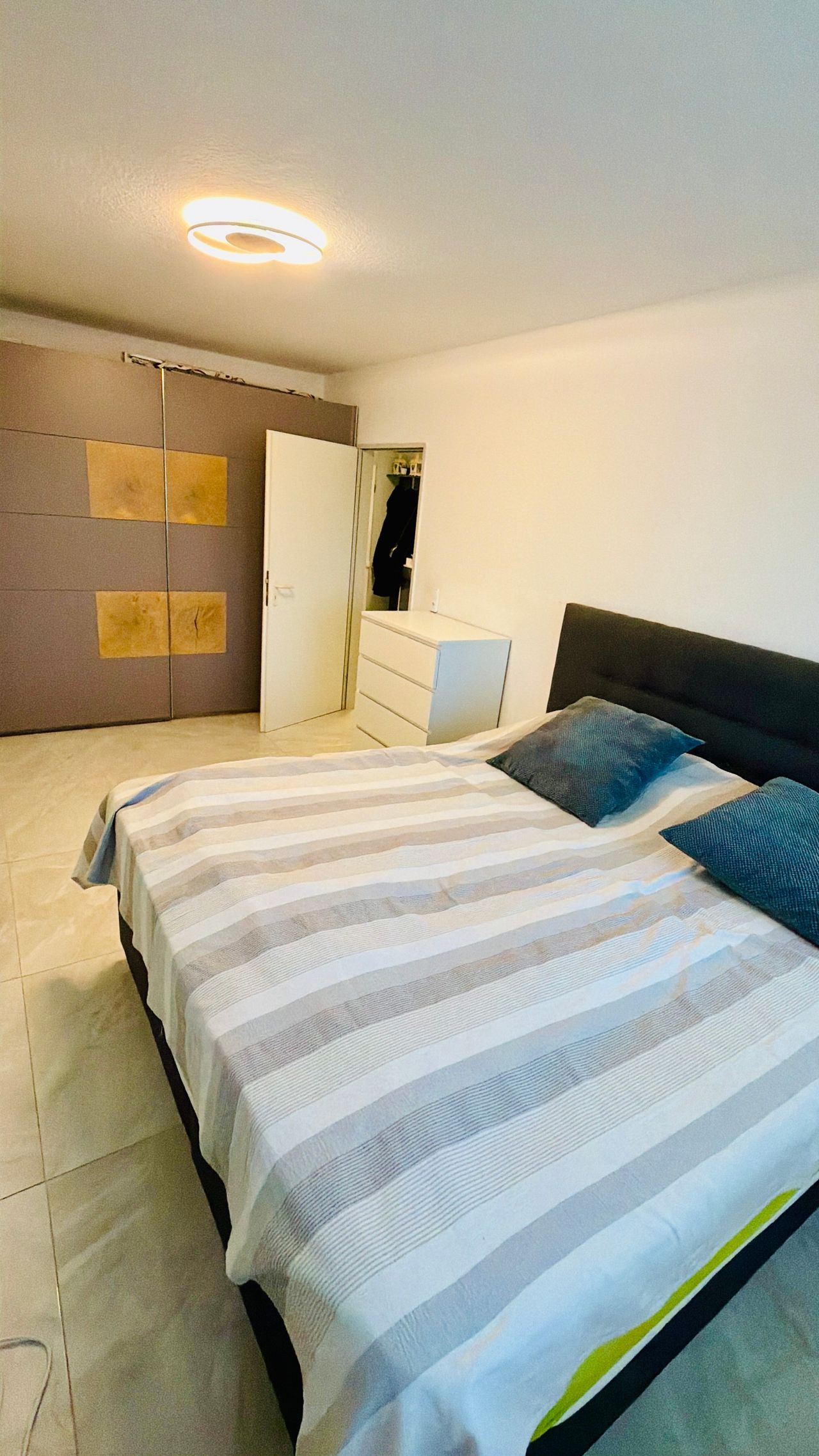 Wohnung Tiergartenstraße in Köln