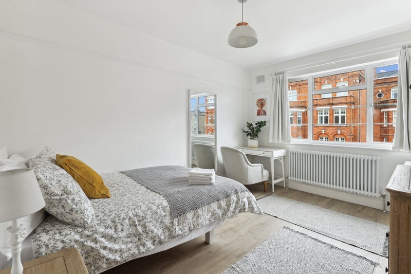 Flat Hamlet Gardens in Greater London