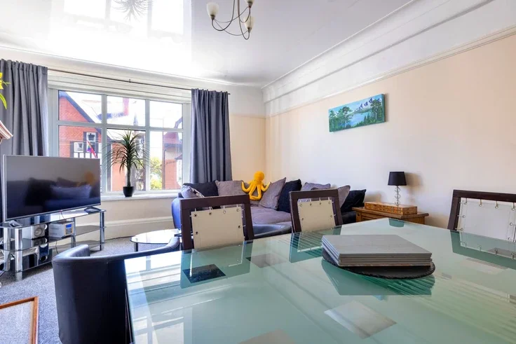 Flat Everard Road in Colwyn Bay