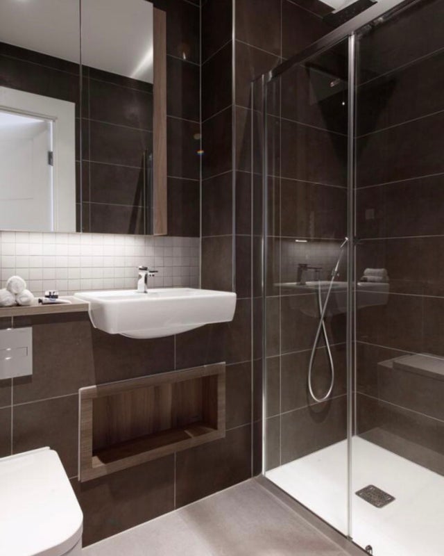 Room Courthouse Way in Greater London