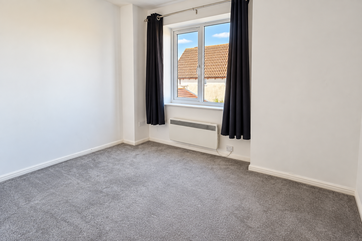 Flat Hambledon Road in St. Georges