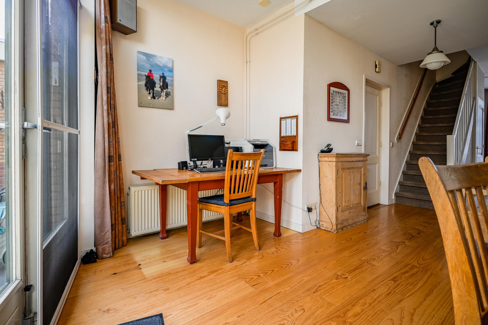 Tussenwoning te koop: Dorpsstraat 24, Bergschenhoek