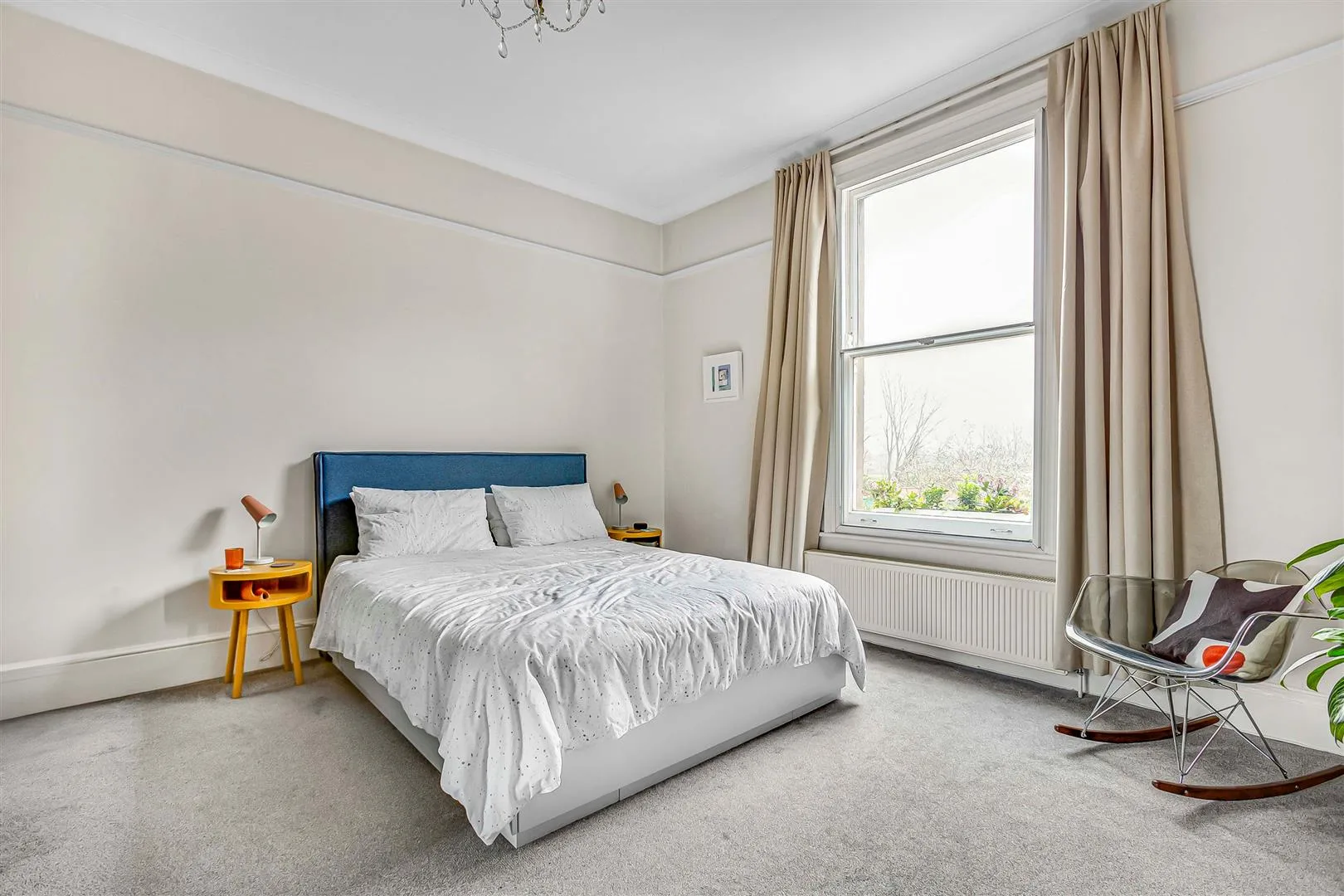 Flat Castelnau in Greater London