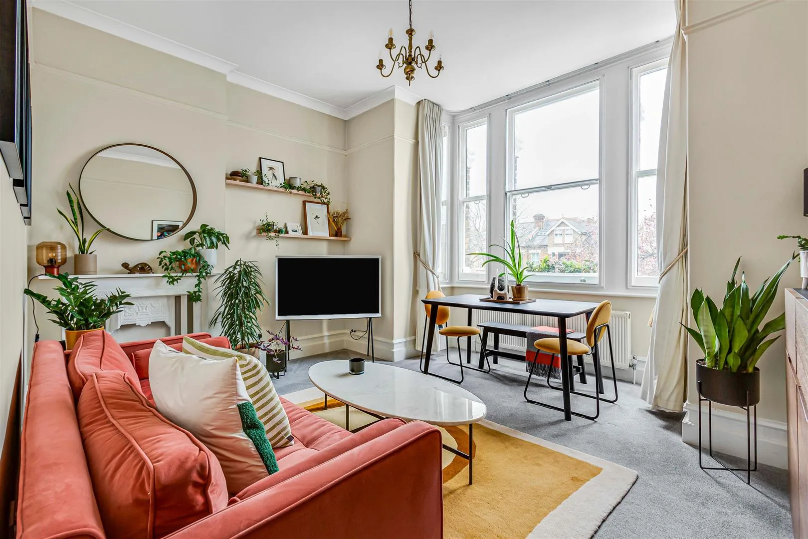 Flat Castelnau in Greater London