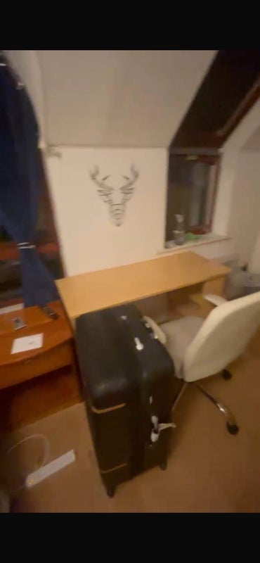 Room Fowey Close in Greater London