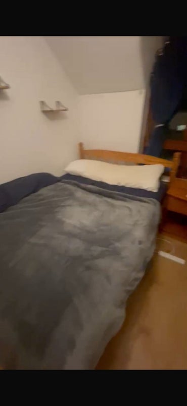 Room Fowey Close in Greater London