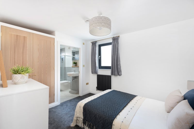 Room Wilton Road in Greater London