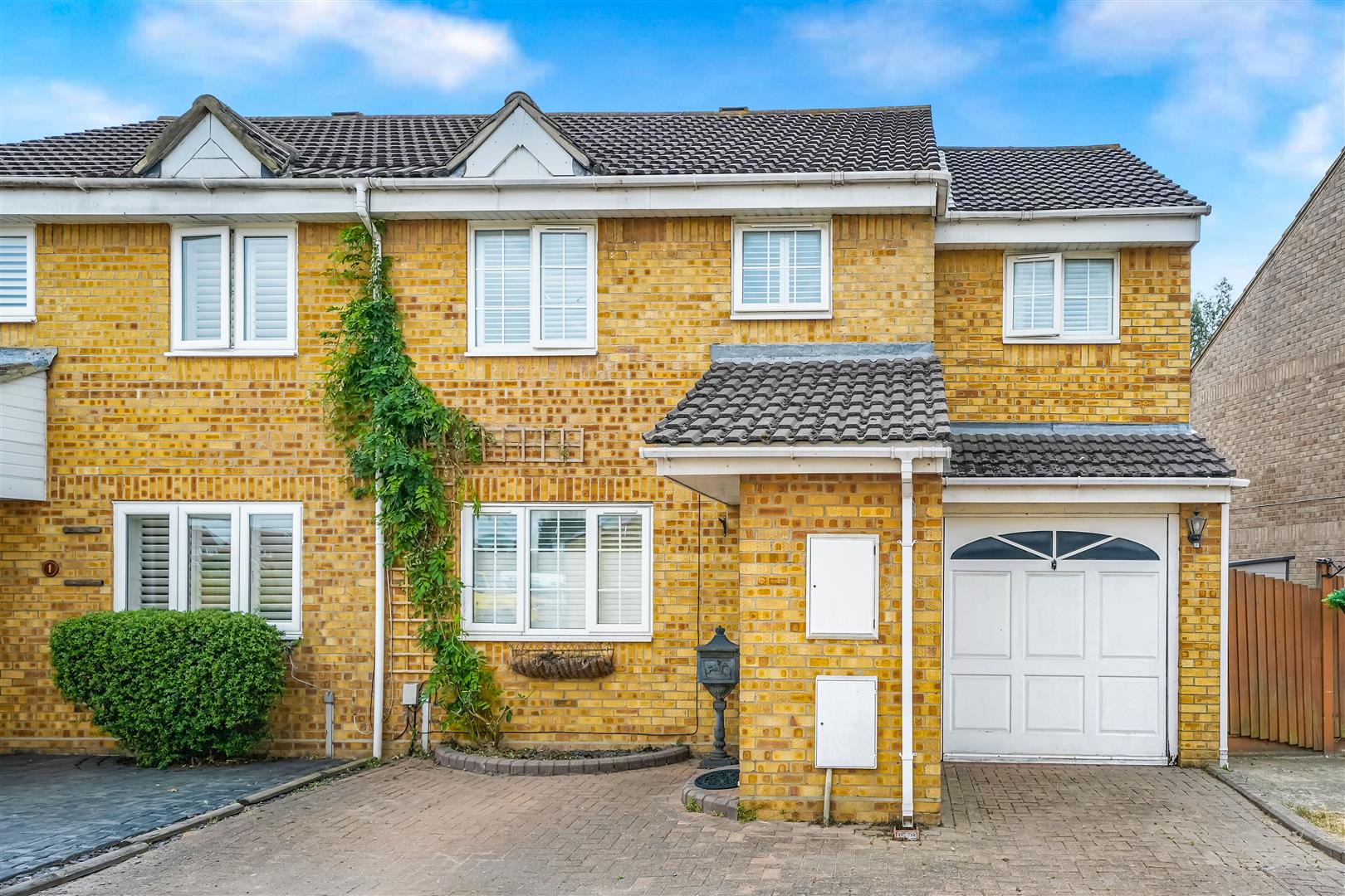 House Pease Close in Greater London