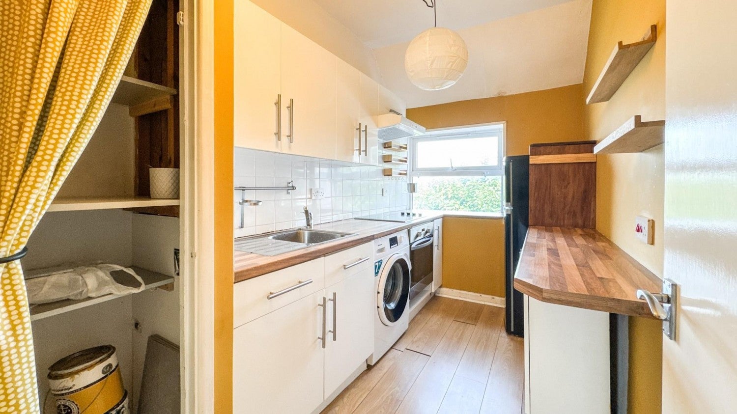 Flat Stapleton Road in Bristol