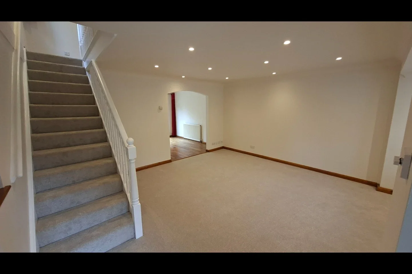 House Abenberg Way in Brentwood