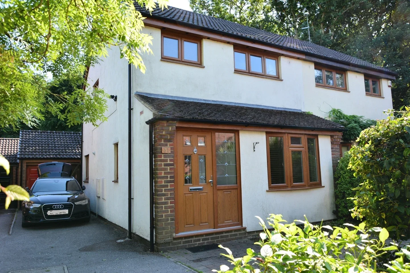 House Abenberg Way in Brentwood