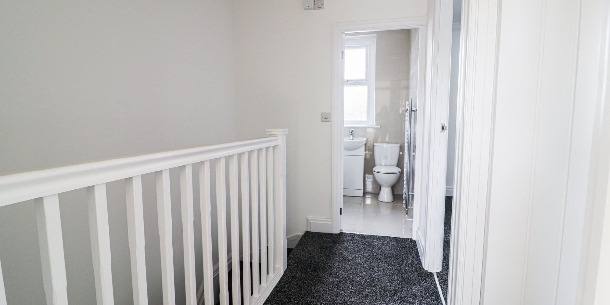 Flat Caerphilly Road in Cardiff