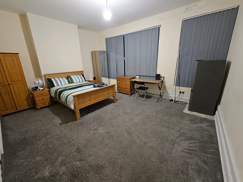 Room Wilbraham Road in Manchester