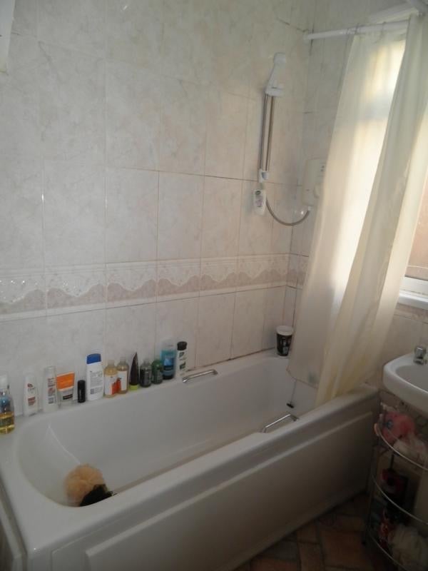 Flat Addycombe Terrace in Newcastle upon Tyne
