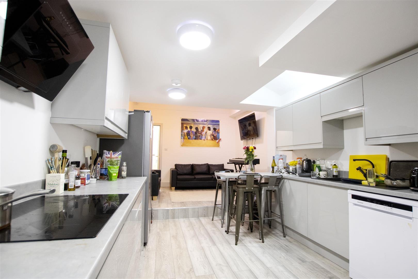 Flat Heeley Road in Birmingham