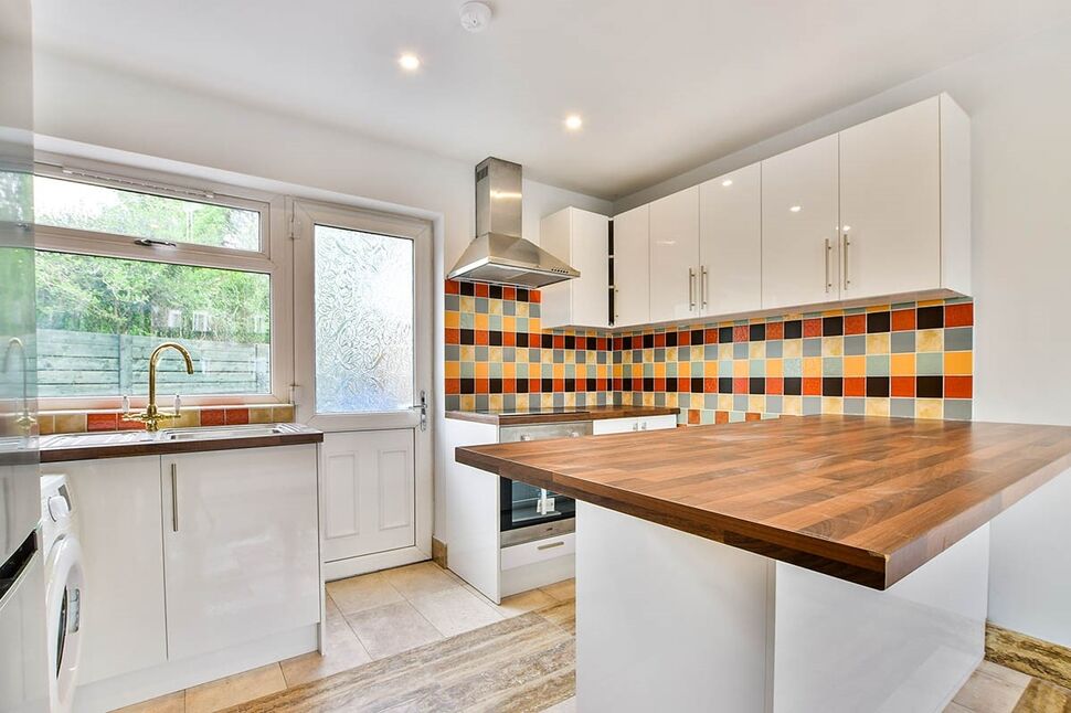 House Clayton Avenue in Manchester