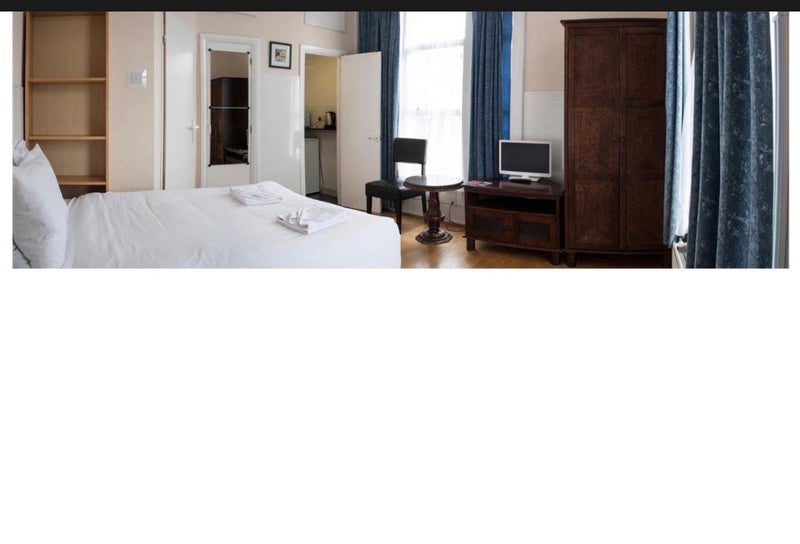 Flat Freeling Street in Greater London