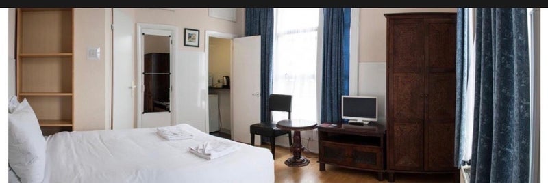 Flat Freeling Street in Greater London