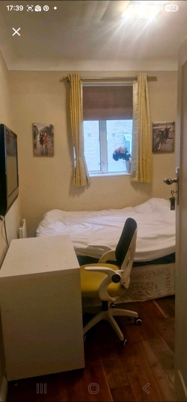 Room Park Road in City of Westminster