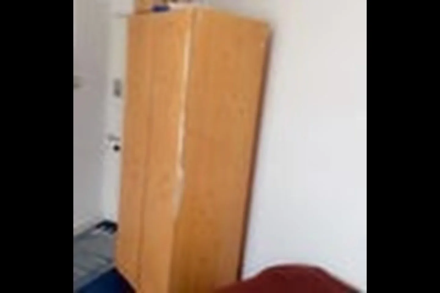 Room Rowdowns Road in Greater London