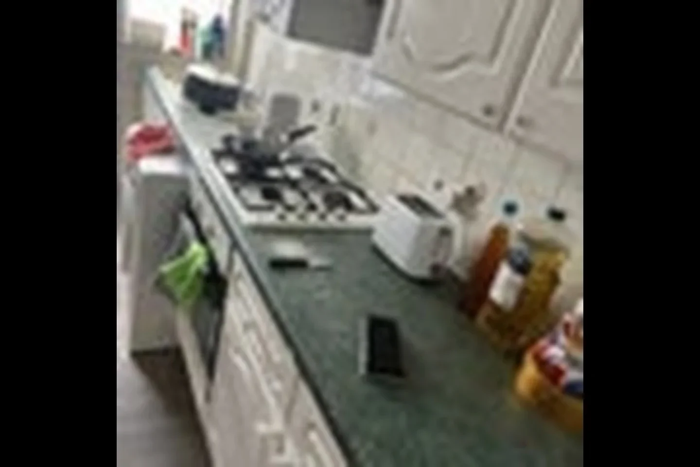 Room Rowdowns Road in Greater London