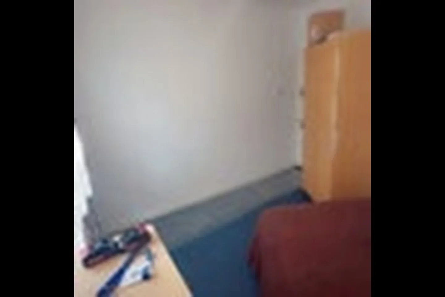 Room Rowdowns Road in Greater London