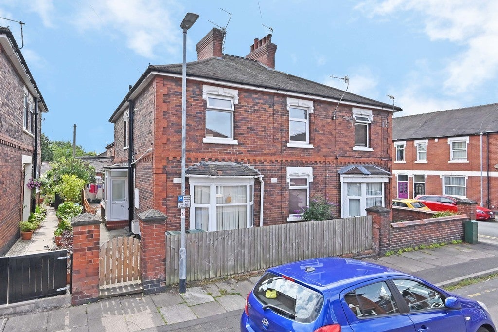 Flat Linley Road in Stoke-on-Trent