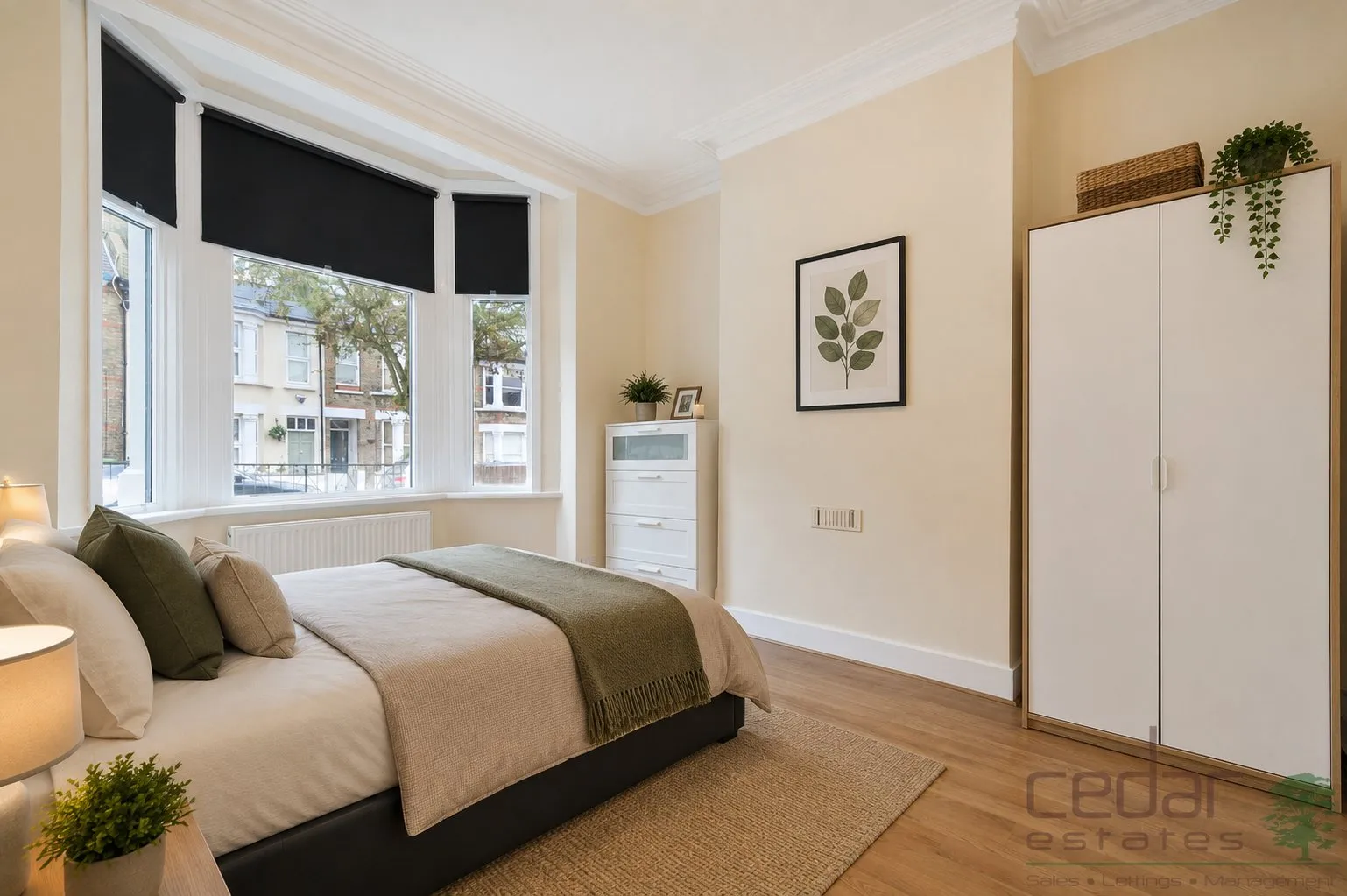 House Broomsleigh Street in Greater London
