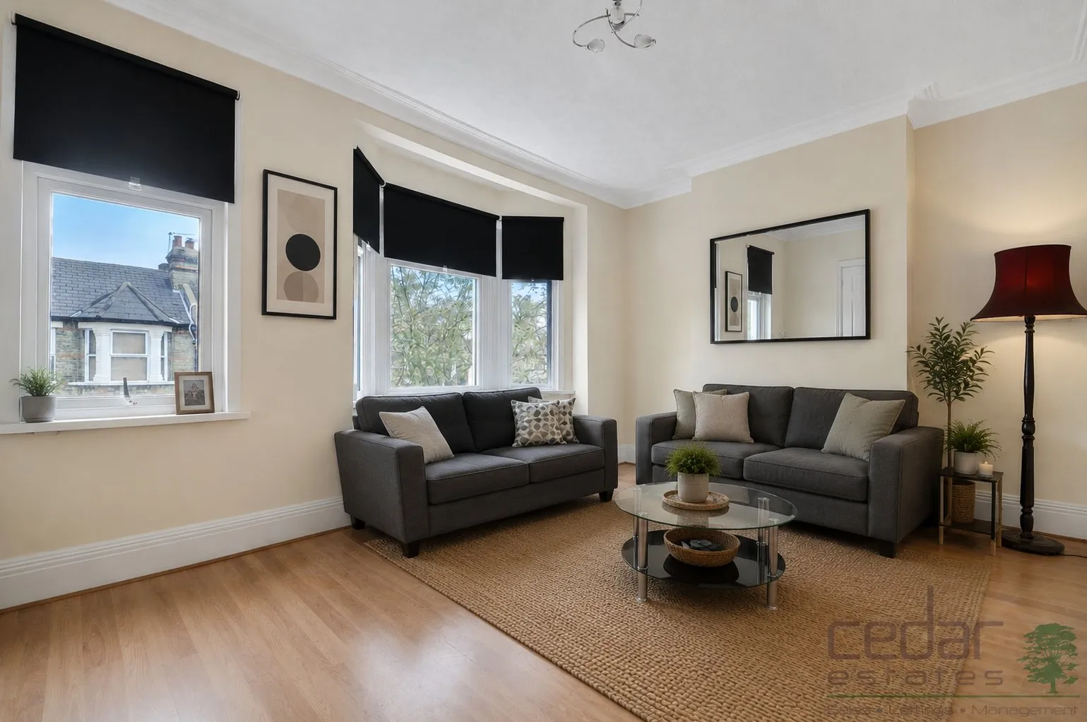 House Broomsleigh Street in Greater London