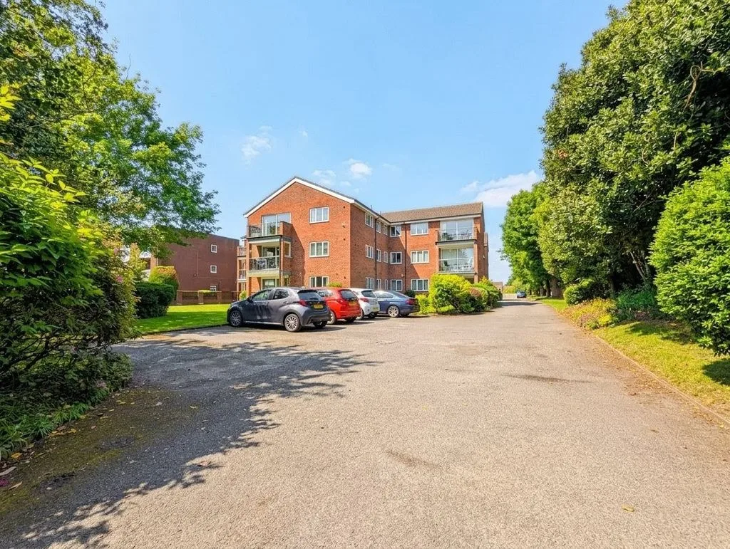 Flat Argyle Road in Southport