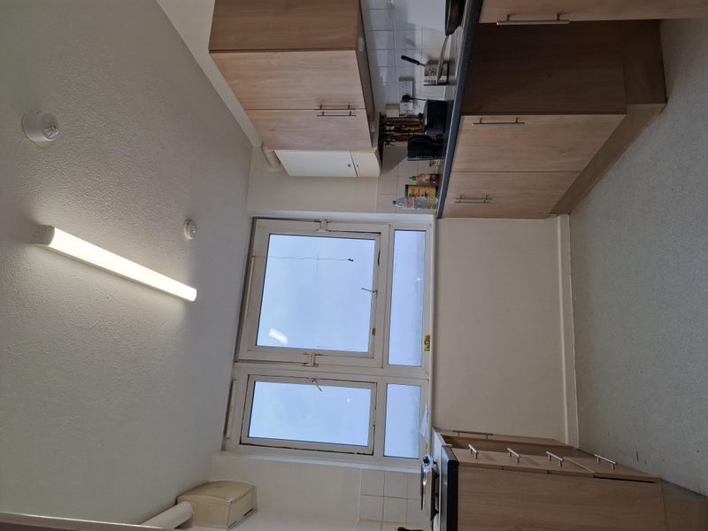 Room Dowman Close in Greater London