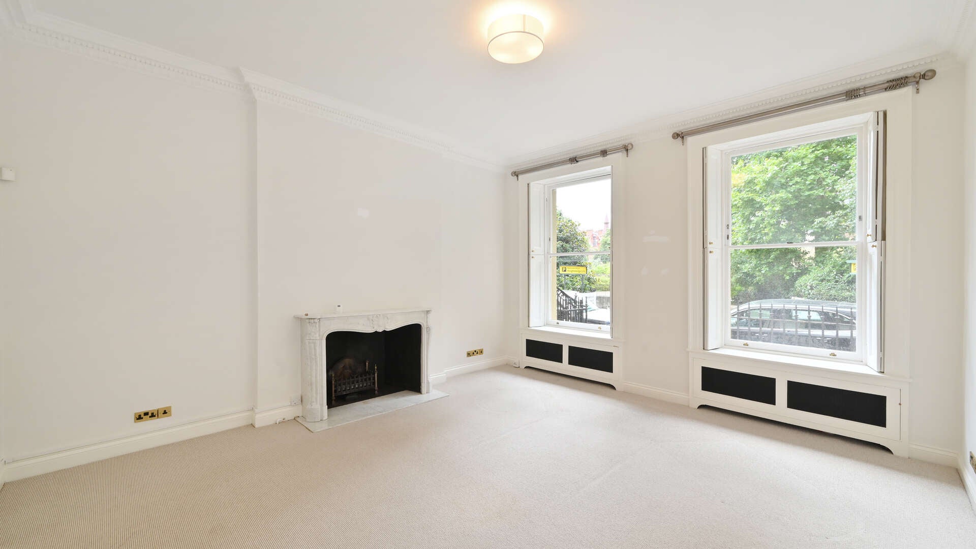 Flat Cadogan Place in Greater London