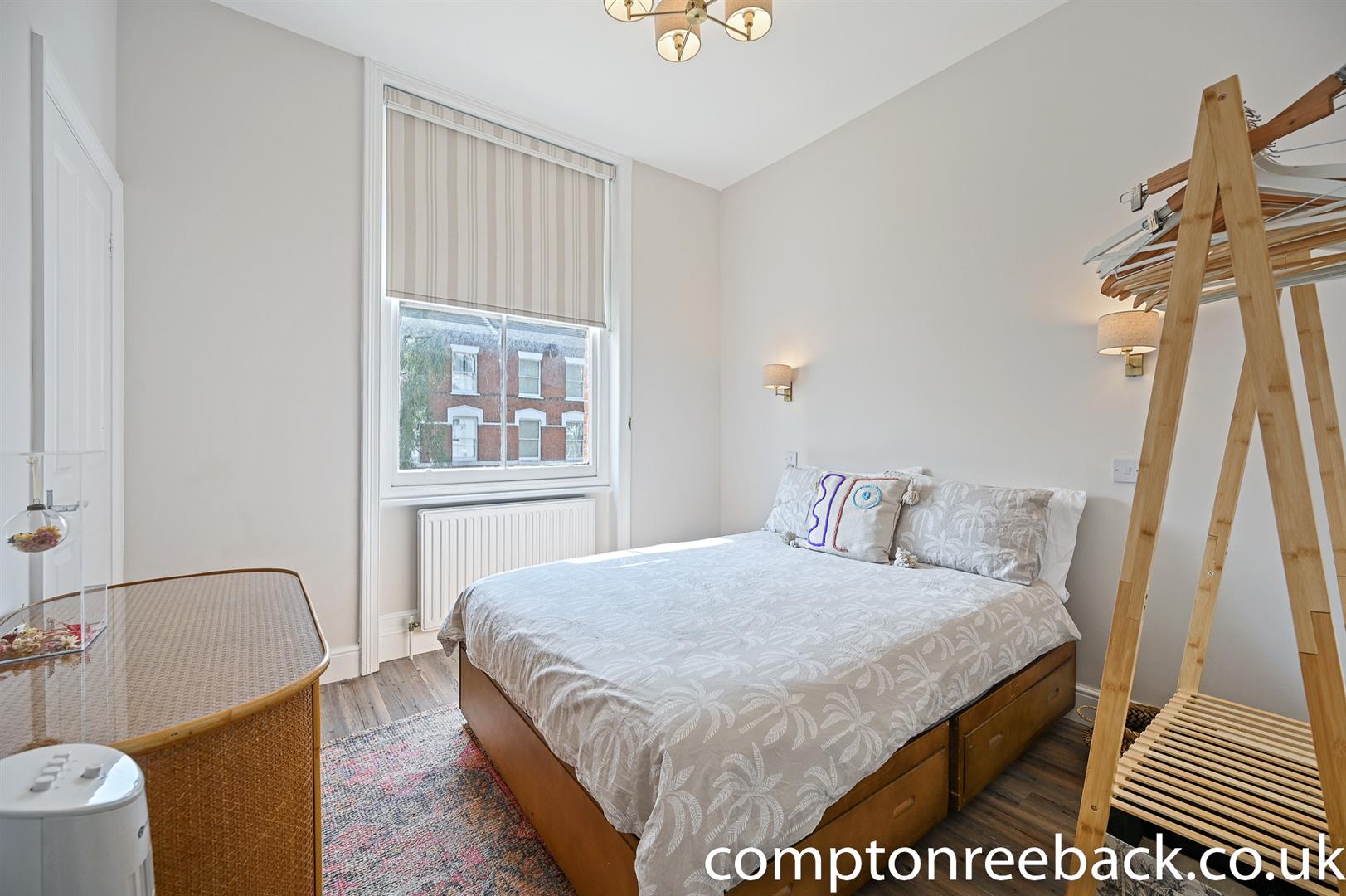 Flat Alma Square in City of Westminster