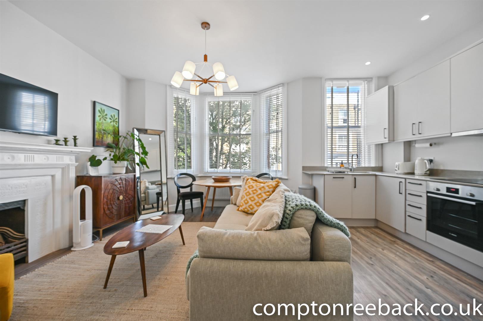 Flat Alma Square in City of Westminster