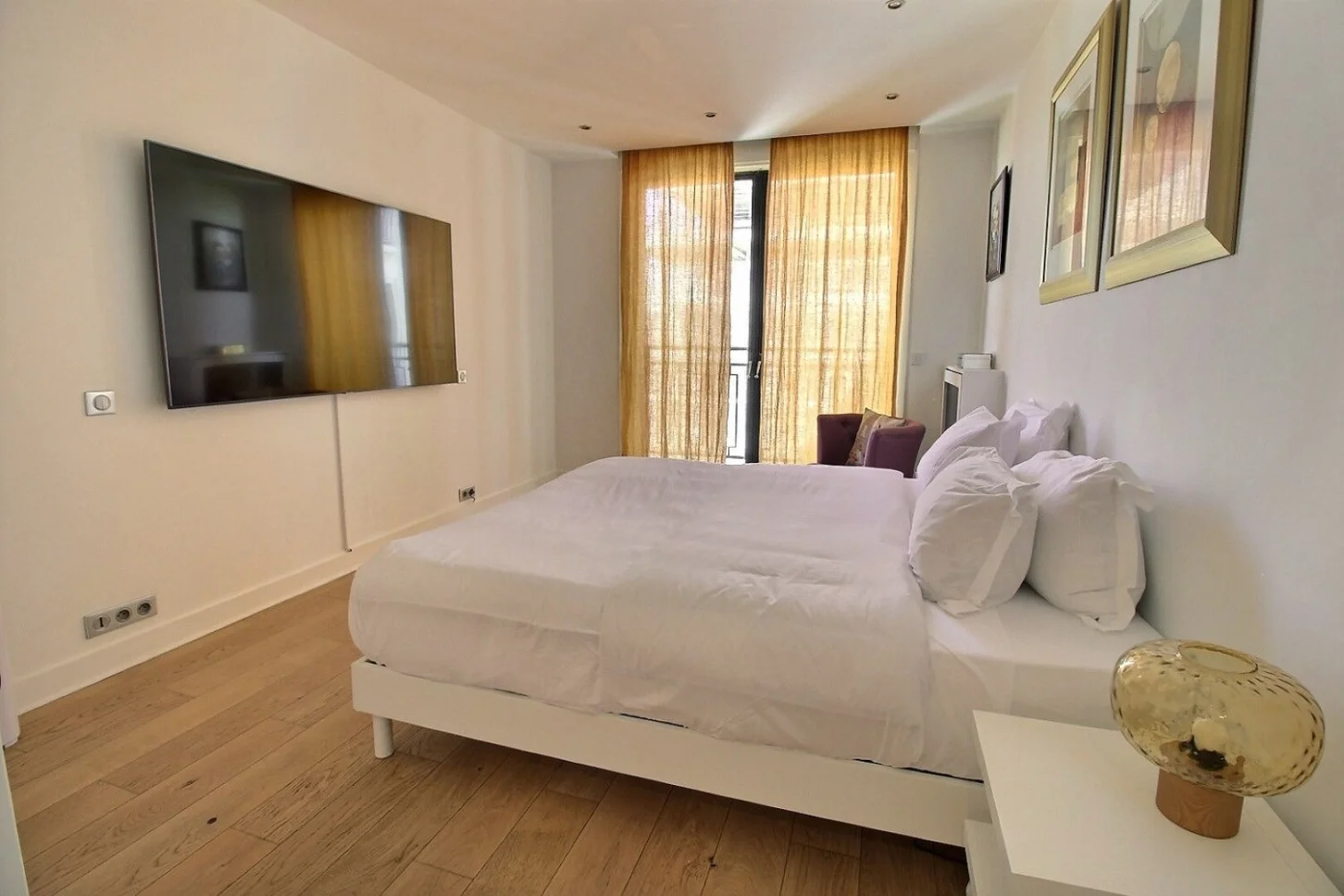 Appartement Avenue Montaigne à Paris