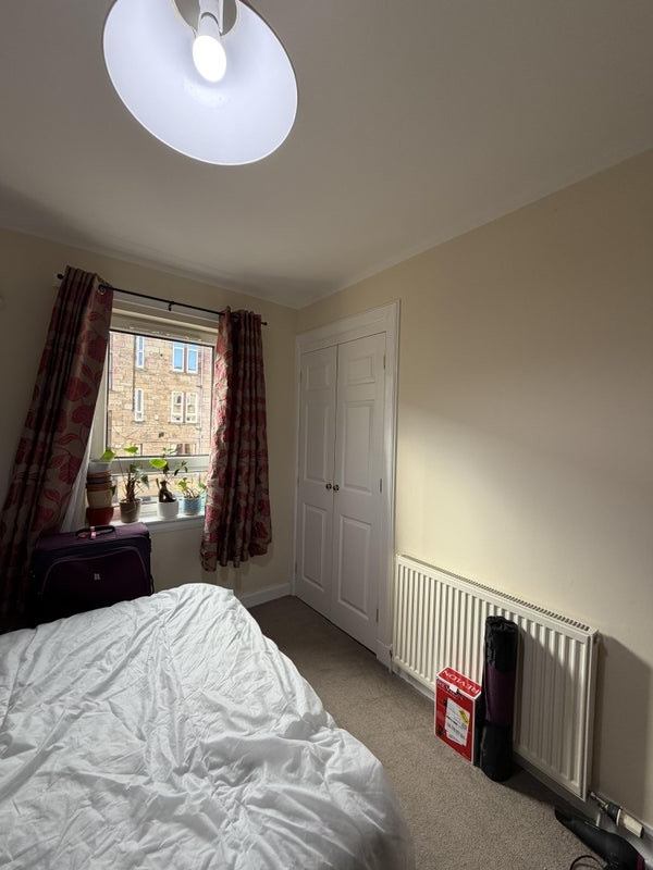 Room Norval Street in Glasgow