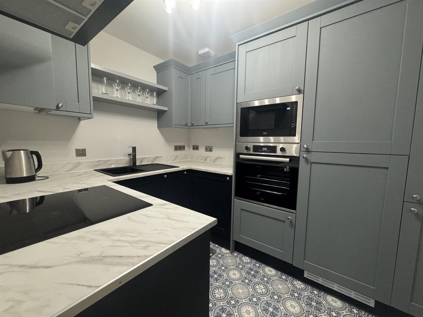 Flat Grangemoor Court in Cardiff