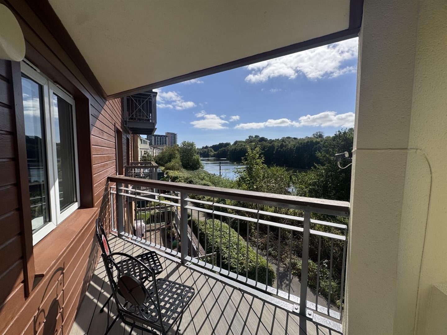 Flat Grangemoor Court in Cardiff