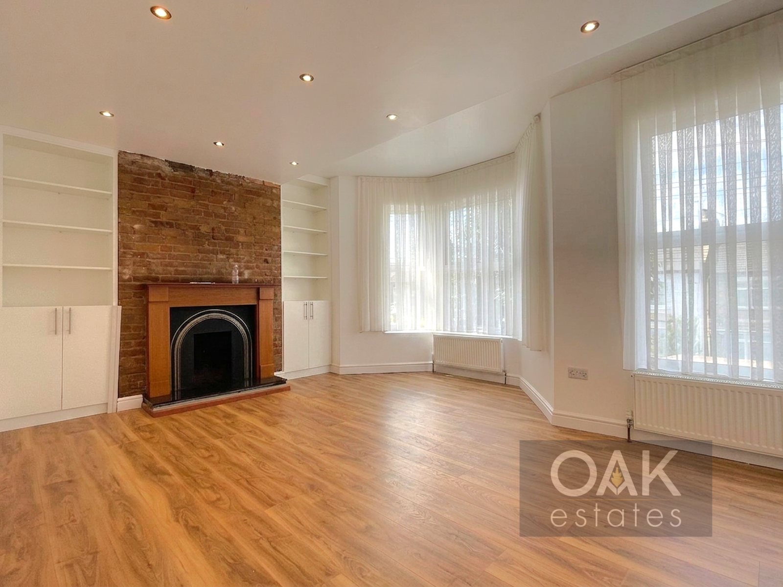 Flat Colworth Road in Greater London