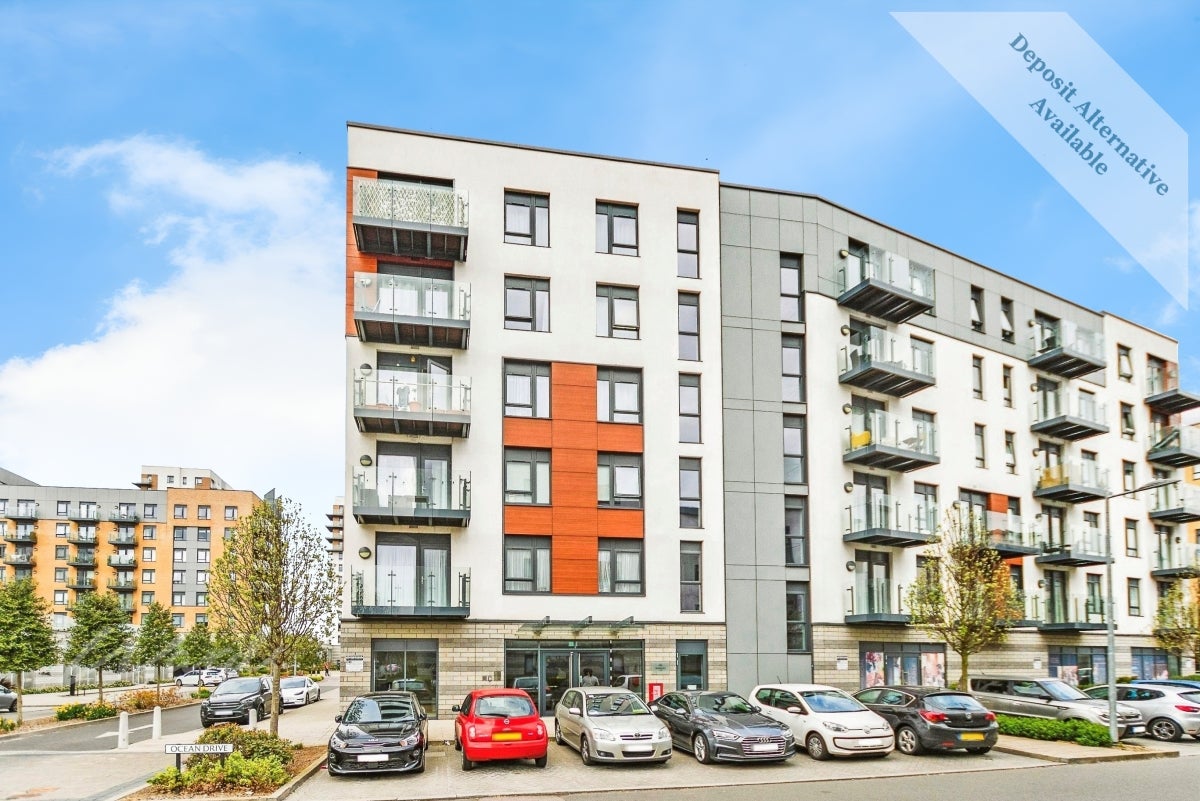 Flat Ocean Drive in Gillingham