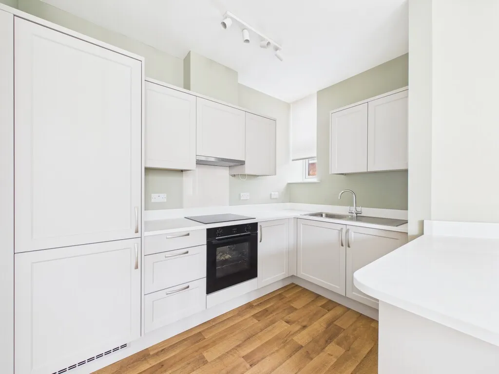 Flat Denne Road in Horsham