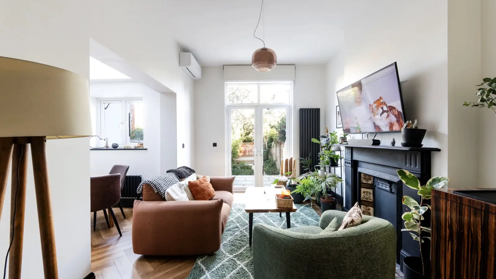 Flat Barlby Road in Greater London