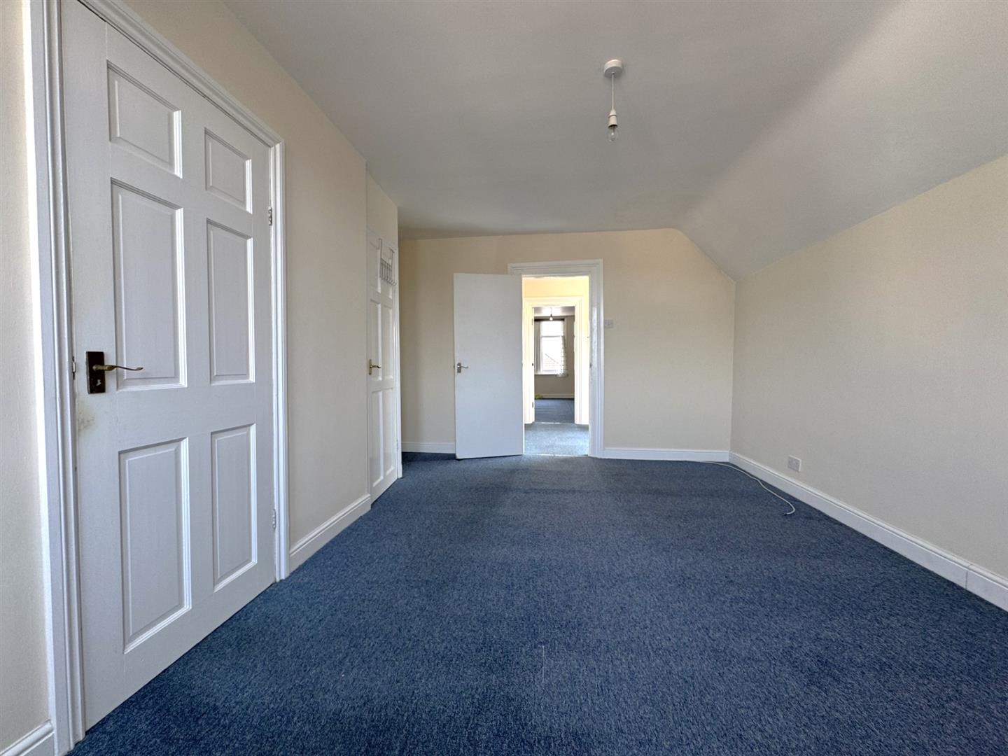 Flat Brockhurst Road in Gosport