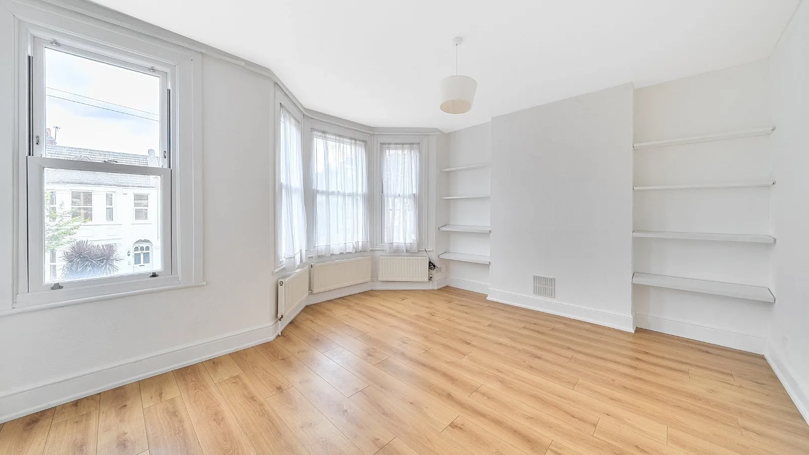House Chesterfield Gardens in Greater London