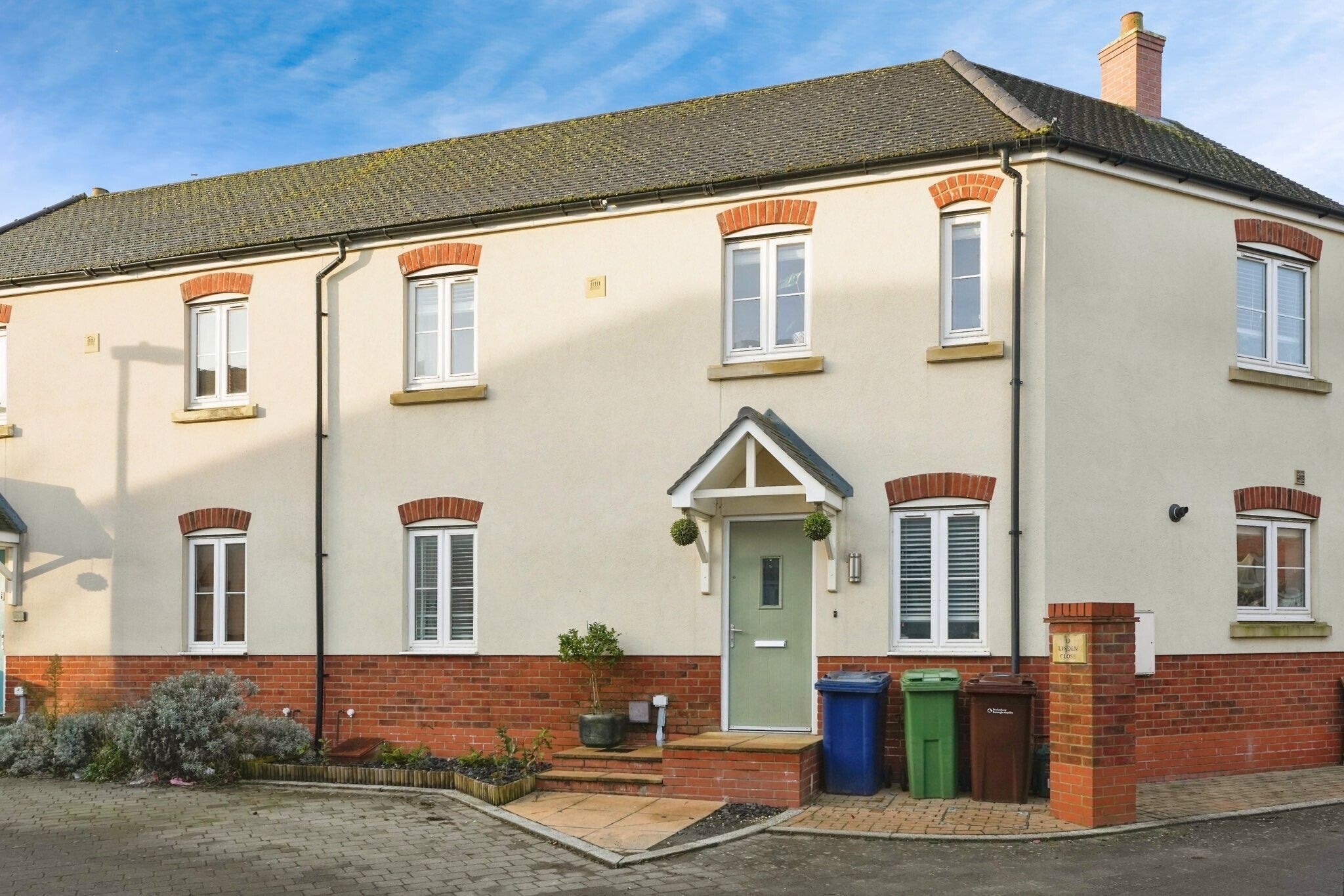 House Linden Close in Tewkesbury