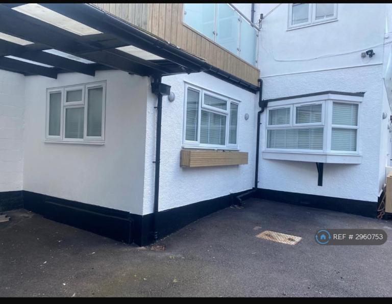 Flat London Road in Southend-on-Sea